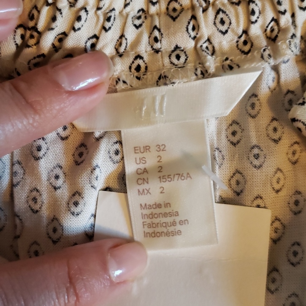 Cute Dress from H&M, size 2 - Picture 5 of 5